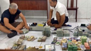 TPHCM: Vợ chồng chủ tiệm vàng lập đường dây rửa tiền, vận chuyển tiền xuyên biên giới, hé lộ thủ đoạn tinh vi