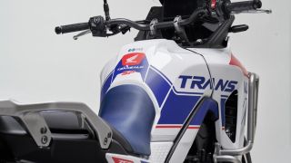 Tin xe trưa 16/12: Ra mắt ‘vua côn tay’ mới của Honda với giá rẻ, xịn hơn Winner R và Exciter