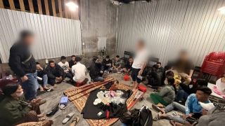 Bóc trần bí mật chấn động bên trong quán cà phê ở Huế