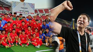 HLV Kim Sang-sik không được trao HCV SEA Games, thuyền trưởng U22 Việt Nam có hành động gây chú ý