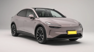 SUV điện công suất 326 mã lực ra mắt: Nội thất phối màu độc đáo, giá hơn 800 triệu đồng