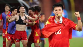 Người hùng U22 Việt Nam gây sốt sau khi về nước, tấm HCV SEA Games 33 bất ngờ 'đổi chủ'