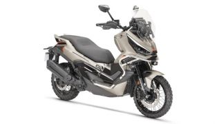 ‘Quái thú xe ga’ 368cc mới ‘trên cơ’ Honda SH chính thức ra mắt, trang bị cực đỉnh mà giá 'siêu rẻ'