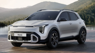 Điểm tin ô tô 24/12: SUV hybrid Kia giá mềm, Toyota Hilux 2026 mở cọc sớm, Santa Fe Hybrid giảm sâu