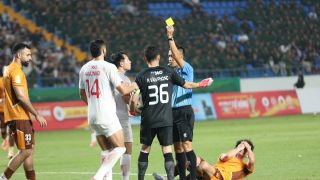 Cựu sao ĐT Việt Nam có hành động gây phẫn nộ, HAGL duy trì thành tích bất bại ở giải Tứ hùng