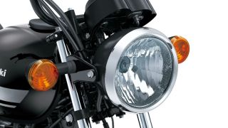 Hạ gục Honda Winner R, ‘huyền thoại côn tay’ 177cc mới ra mắt giá 60 triệu đồng, có ABS như Exciter