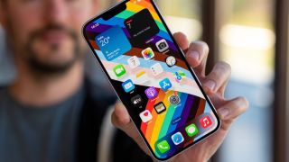 Đây là iPhone màn 6.7 inch rẻ nhất Việt Nam, không quá thua iPhone 17 vẫn mạnh như hổ cuối năm 2025