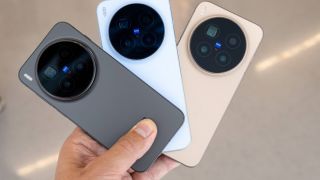 Đây là chiếc điện thoại nhiếp ảnh xịn, pin trâu đáng mua nhất 2025, iPhone 17 Pro Max cũng phải ‘lép vế’