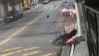 Cô gái lái ô tô tông bạn trai và bạn thân tử vong vì ghen tuông, rùng mình đoạn tin nhắn cảnh cáo