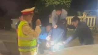 Trúng màn kịch ‘cho đi nhờ xe’ của gã đàn ông ở Thanh Hóa, người phụ nữ bị cướp sạch tiền vàng