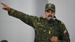 Nga cảnh báo can thiệp quân sự ở Venezuela, tung tích ông Maduro vẫn còn rất mơ hồ 