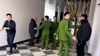 Chủ nhà nghỉ ở Hà Nội báo công an vì nghi khách sử dụng ma túy sau màn cãi vã và cái kết gây bất ngờ