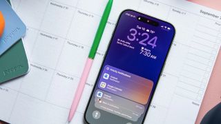 Đây là chiếc iPhone đáng mua nhất 2025, máy cũ giờ đã giảm hơn 6 triệu đồng, chốt ngay chơi Tết 2026!