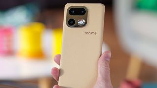 Mở hộp, trên tay Realme 16 Pro+: Vua nhiếp ảnh tầm trung giá rẻ bằng nửa Galaxy S25 Ultra