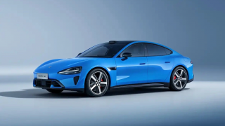 Sedan điện Xiaomi nâng cấp toàn diện, sạc siêu nhanh 800V, giá hời so với trang bị