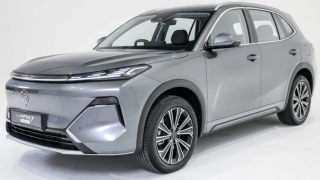 Đối thủ Mazda CX-5 ra mắt: SUV hạng C hybrid mạnh 262 mã lực, chạy điện 189 km, giá tương đồng