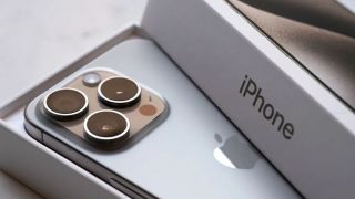 Đừng mua iPhone 17 Pro Max! Đây là chiếc iPhone cao cấp đáng mua nhất hiện tại, giá rẻ hơn chục triệu đồng