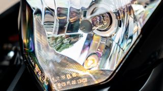 Yamaha chính thức ra mắt ‘vua côn tay’ 155cc mới giá 63 triệu đồng: Được săn đón hơn Honda Winner R