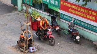 TP.HCM: Gần 140 trường hợp leo vỉa hè cần nộp phạt nguội gấp theo Nghị định 168