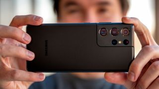 Đây là smartphone chụp xa giá rẻ nhất Việt Nam cho người dùng chụp pháo hoa dịp Tết