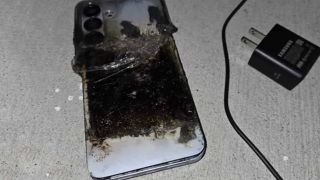Galaxy S25 dùng sạc chính hãng vẫn phát nổ như bình thường, nhiều người dùng lo sợ