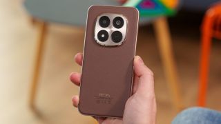 Đây là chiếc điện thoại Xiaomi có camera 200MP rẻ bằng nửa Galaxy S25 Ultra đáng mua nhất hiện nay