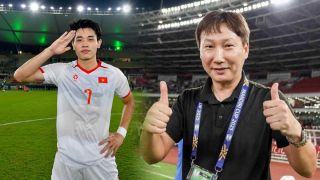 Tung hoành cùng U23 Việt Nam ở giải châu Á, Đình Bắc lý giải hành động 'đặc biệt' với HLV Kim Sang-sik