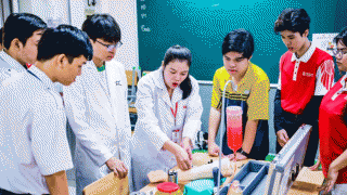 Phản ứng của sinh viên ngành Y trước tình huống ‘cấp cứu cho bệnh nhân là người cũ từng phản bội’