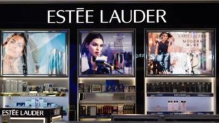 Nhiều người 'tá hỏa' khi Estée Lauder bị phạt gần 14 tỷ đồng vì bán mỹ phẩm chứa 'hóa chất vĩnh cửu'