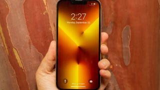 iPhone màn 120Hz rẻ nhất Việt Nam vẫn quá ngon cận Tết, so với iPhone 17 Pro Max không quá thua