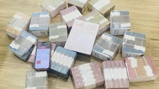 Buôn tiền lẻ dịp Tết chuyển sang chợ mạng: Giao dịch kín trong nhóm cư dân, phí đổi âm thầm leo thang