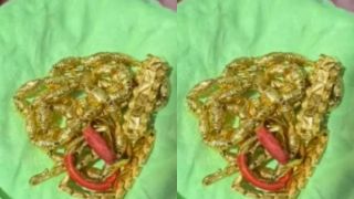 Dọn nhà đón Tết, cô gái vứt nhầm túi vàng 400 triệu đồng vào thùng rác: Sốc với hành động người nhặt