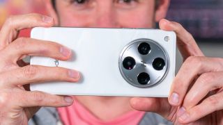 Đây là vua nhiếp ảnh Android rẻ hơn Galaxy S25 Ultra, trang bị khủng đe nẹt iPhone 17 Pro Max