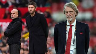 Tin bóng đá quốc tế 11/2: Man Utd bị Man City ngáng đường; MU nhắm người thay Michael Carrick?