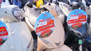 Ấn tượng với thiết kế, khách hàng Việt mua liền 2 chiếc VinFast Feliz 2025