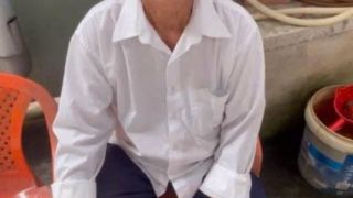 Xót xa vụ cụ ông đạp xe bán vé số bị giật sạch tài sản cận Tết, bật khóc cầu cứu công an