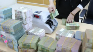 Lãi suất liên ngân hàng tăng vọt trước Tết, sau Tết liệu có 'nguội' lại?