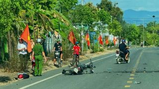 Hiện trường tan nát vụ va chạm nghiêm trọng giữa hai xe máy ở Lâm Đồng khiến 2 người tử vong