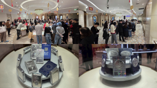 Đội mưa xếp hàng mua bạc: Sản phẩm mới vừa ra mắt đã gây ‘sốt’ thị trường