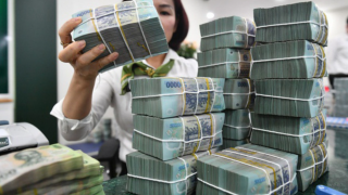 Tiền mặt chất đống, đại gia nào nắm trong tay hàng trăm nghìn tỷ đồng?