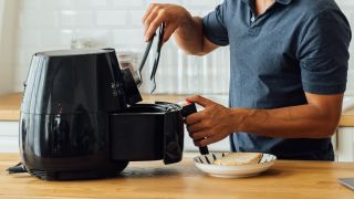 5 công dụng cực hay của nồi chiên không dầu không phải ai cũng biết