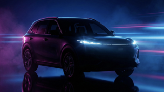 Geely EX5 hybrid ‘danh chính ngôn thuận’ về Việt Nam: SUV cỡ C ‘uống xăng như ngửi’ ngang xe máy