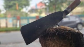 TPHCM: Nghẹt thở vây bắt kẻ cầm dao rượt 3 mẹ con, cướp xe máy rồi lẩn trốn vào nơi không ai ngờ tới 