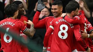 Man United sẵn sàng rót gần 200 triệu bảng, Michael Carrick có 3 phương án thay Casemiro