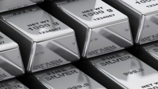Giá bạc hôm nay 3/3: ‘Bốc hơi’ gần 6 triệu đồng/kg chỉ sau một đêm