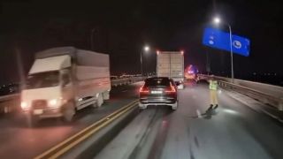 Nóng: Người đàn ông đi xe đạp tử vong thương tâm tại cầu Thăng Long, thi thể không nguyên vẹn