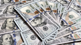 Giá USD hôm nay 5/3: Tỷ giá ngân hàng vọt lên sát trần