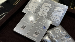 Giá bạc hôm nay 6/3: Lao dốc đầu phiên, bất ngờ phục hồi chỉ sau vài phút