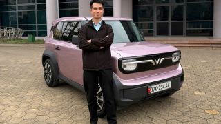 Chủ xe Nghệ An: ‘Từ lúc mua VinFast VF 3, đi uống cà phê, ăn bát phở chẳng ngại chỗ đỗ xe’