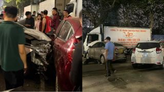 Hiện trường ô tô tông liên hoàn 4 xe máy, 4 ô tô ở Hà Nội, tài xế có biểu hiện lạ khi xuống xe